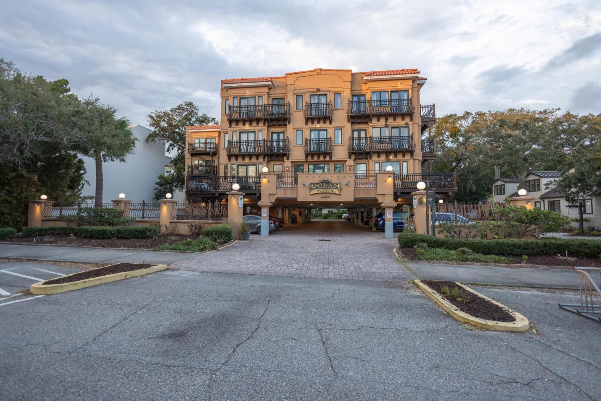 Ocean Inn & Suites St. Simons Island Εξωτερικό φωτογραφία